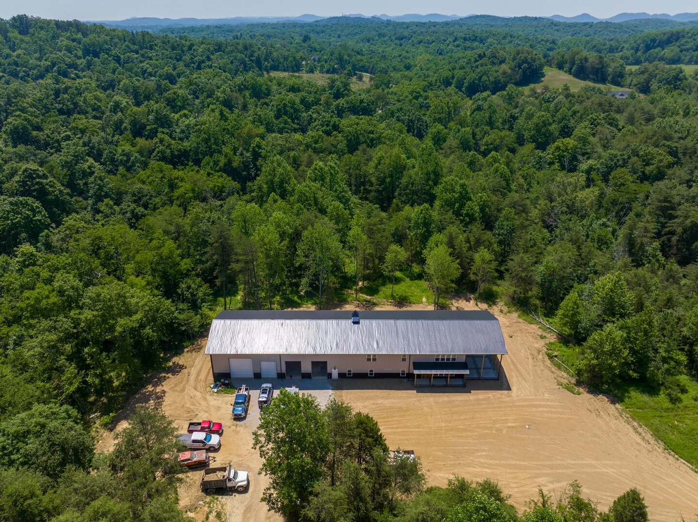 Barndominium - Photo 5