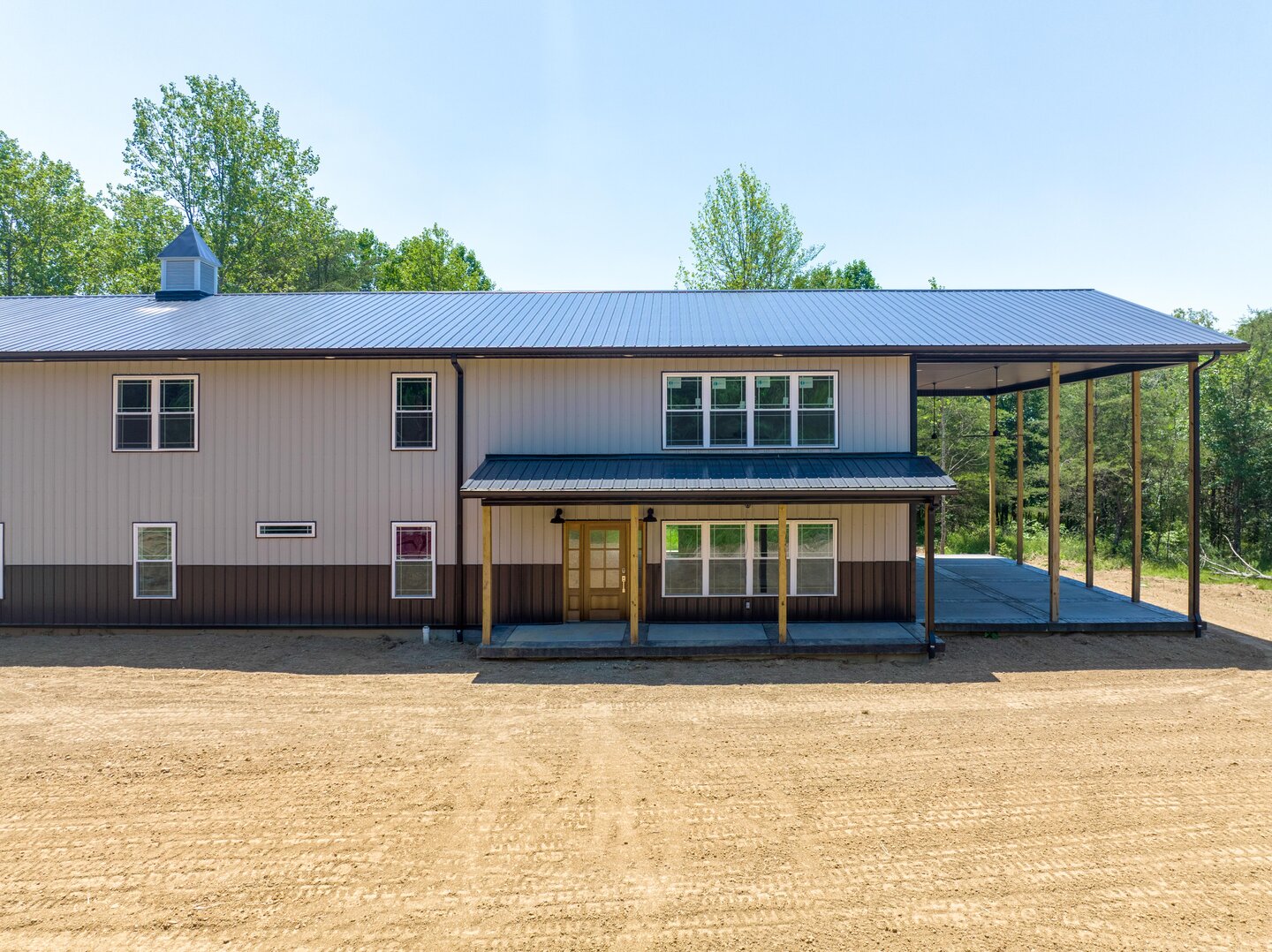 Barndominium - Photo 8