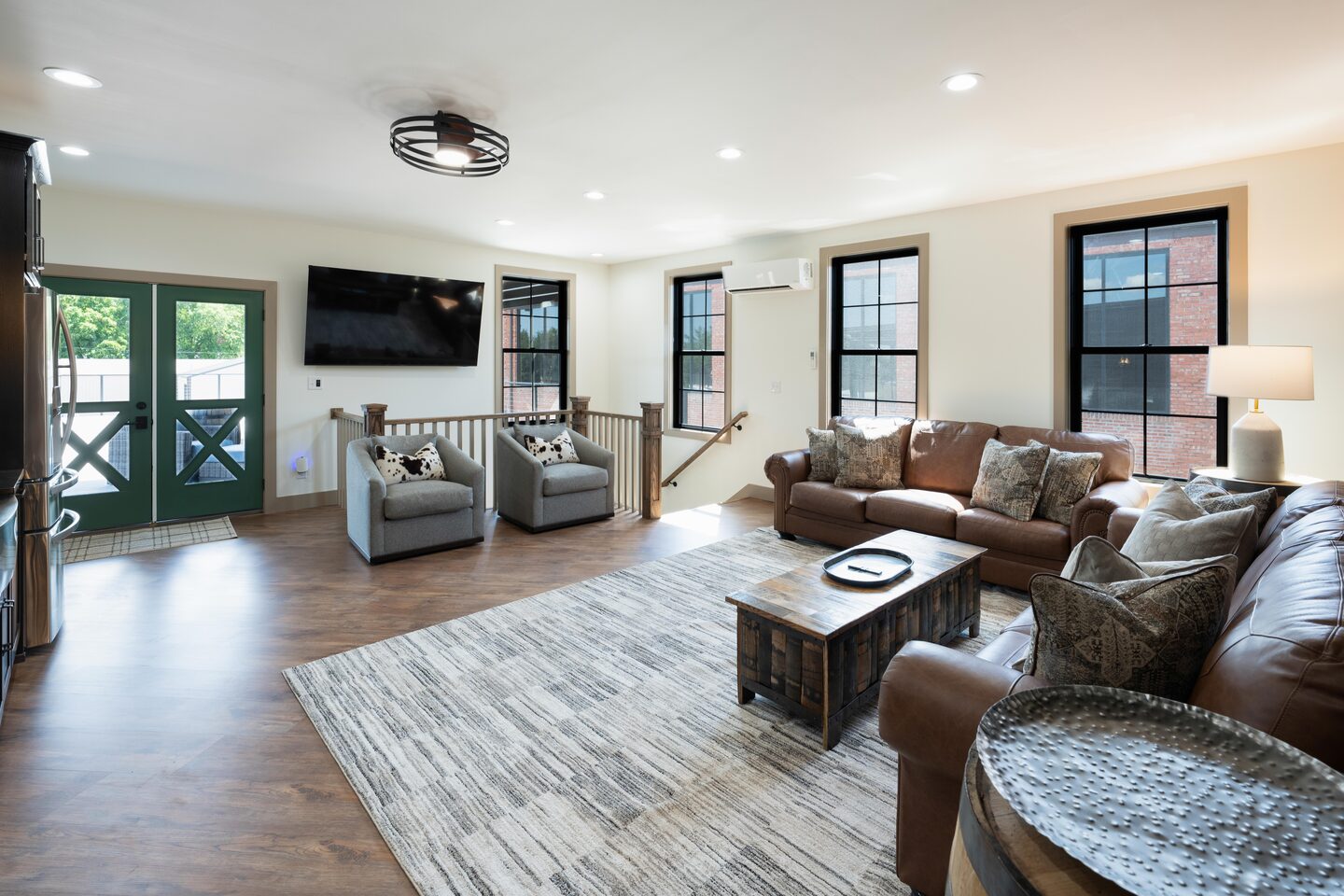 Baxter Avenue Airbnb - Photo 18