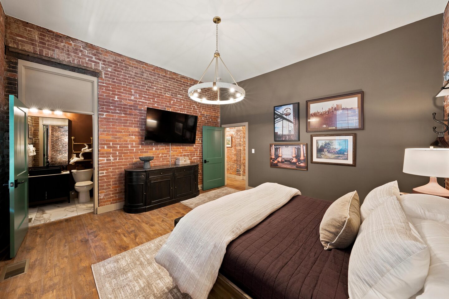 Baxter Avenue Airbnb - Photo 35