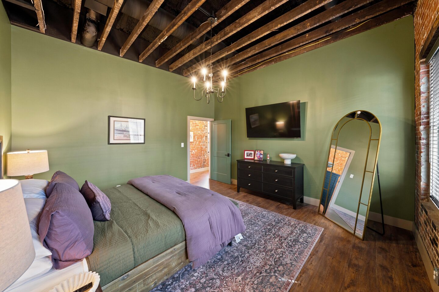 Baxter Avenue Airbnb - Photo 56