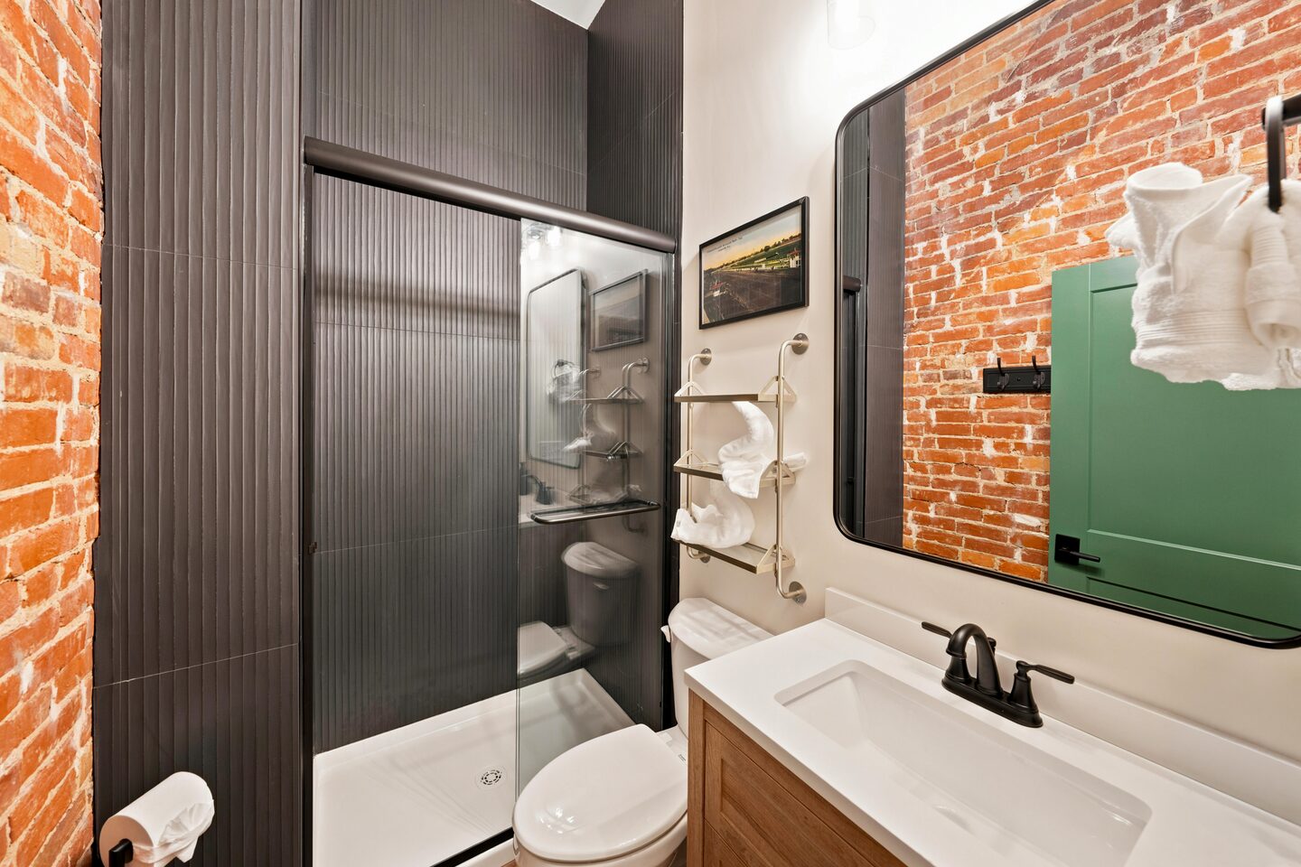 Baxter Avenue Airbnb - Photo 70