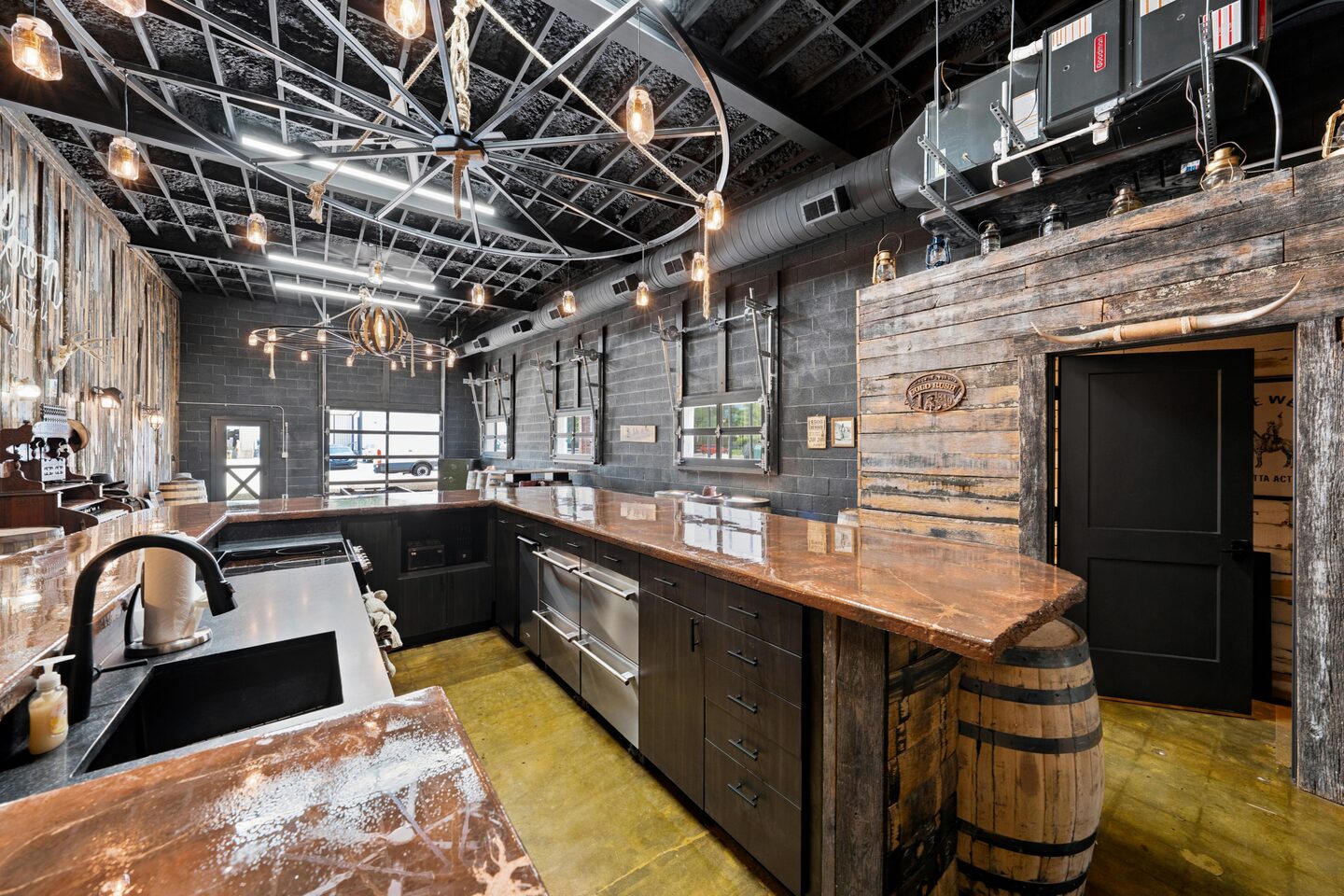 Baxter Avenue Airbnb - Photo 71