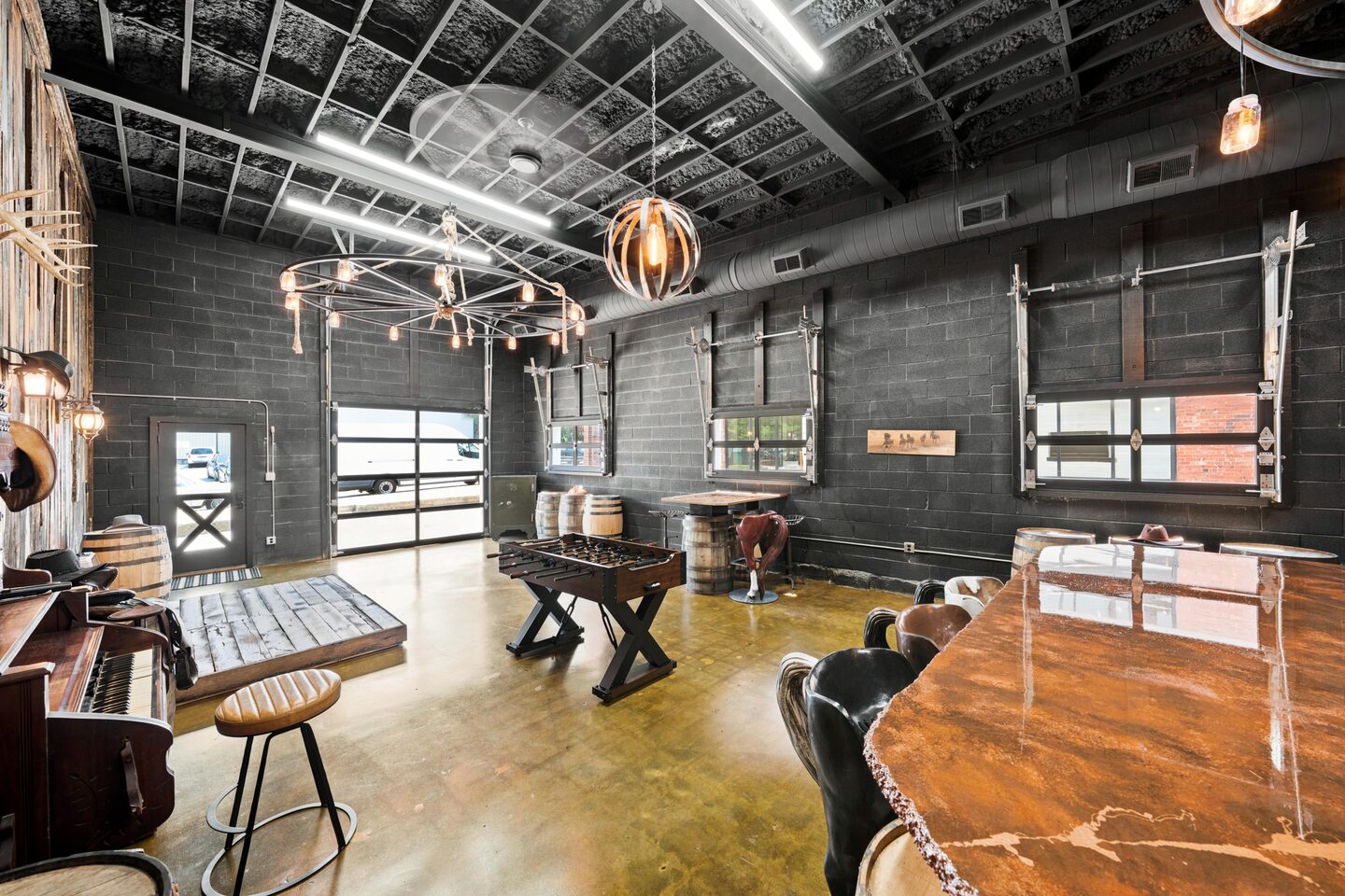 Baxter Avenue Airbnb - Photo 95