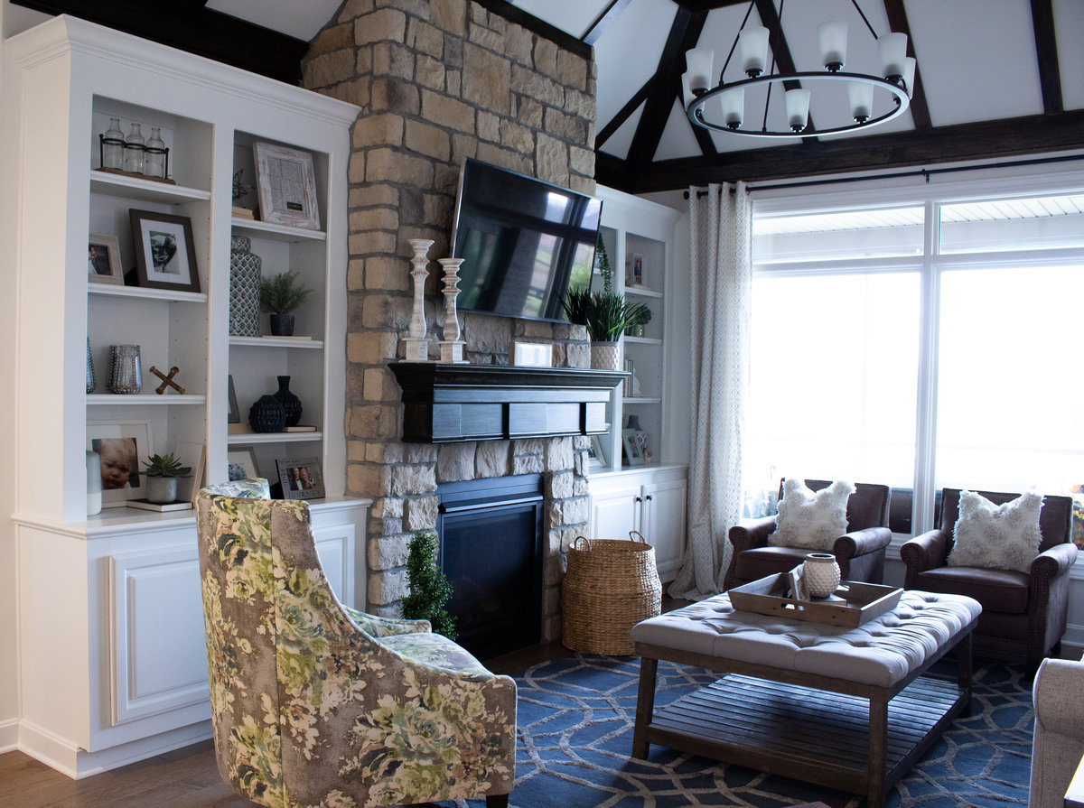 Carefree Place - Photo 1