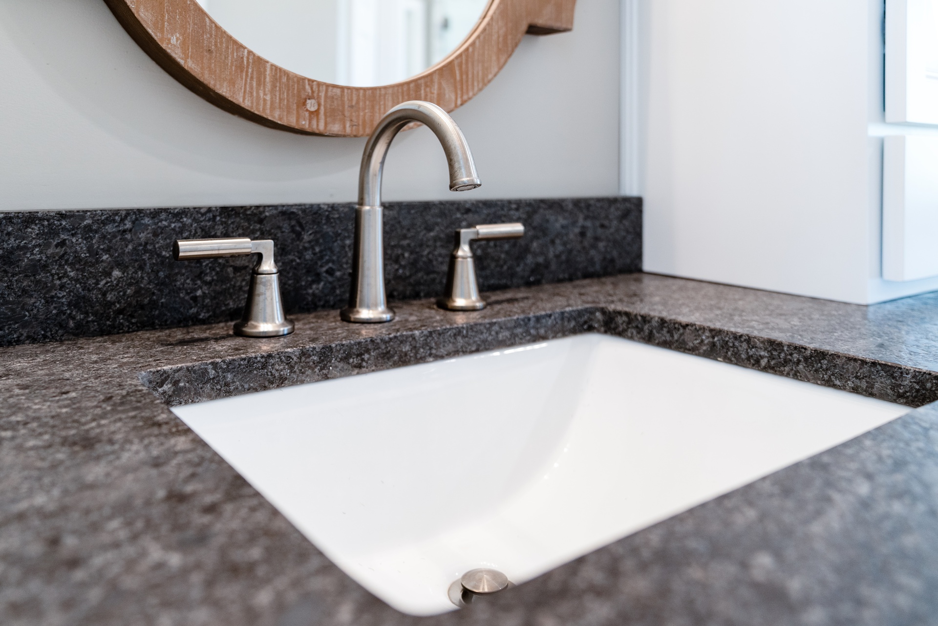 Championship Court - Photo 46