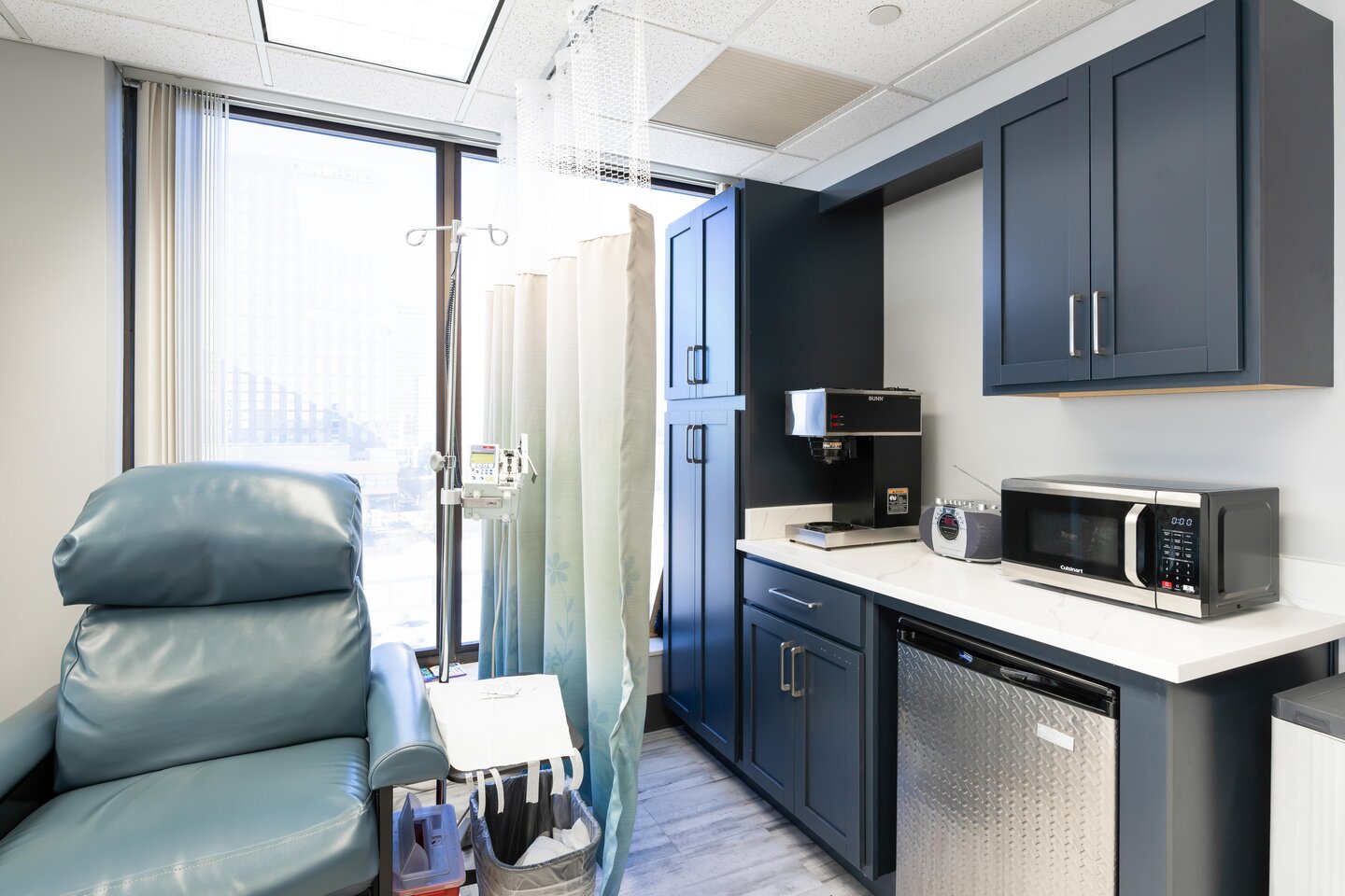 East Liberty Street - Photo 16