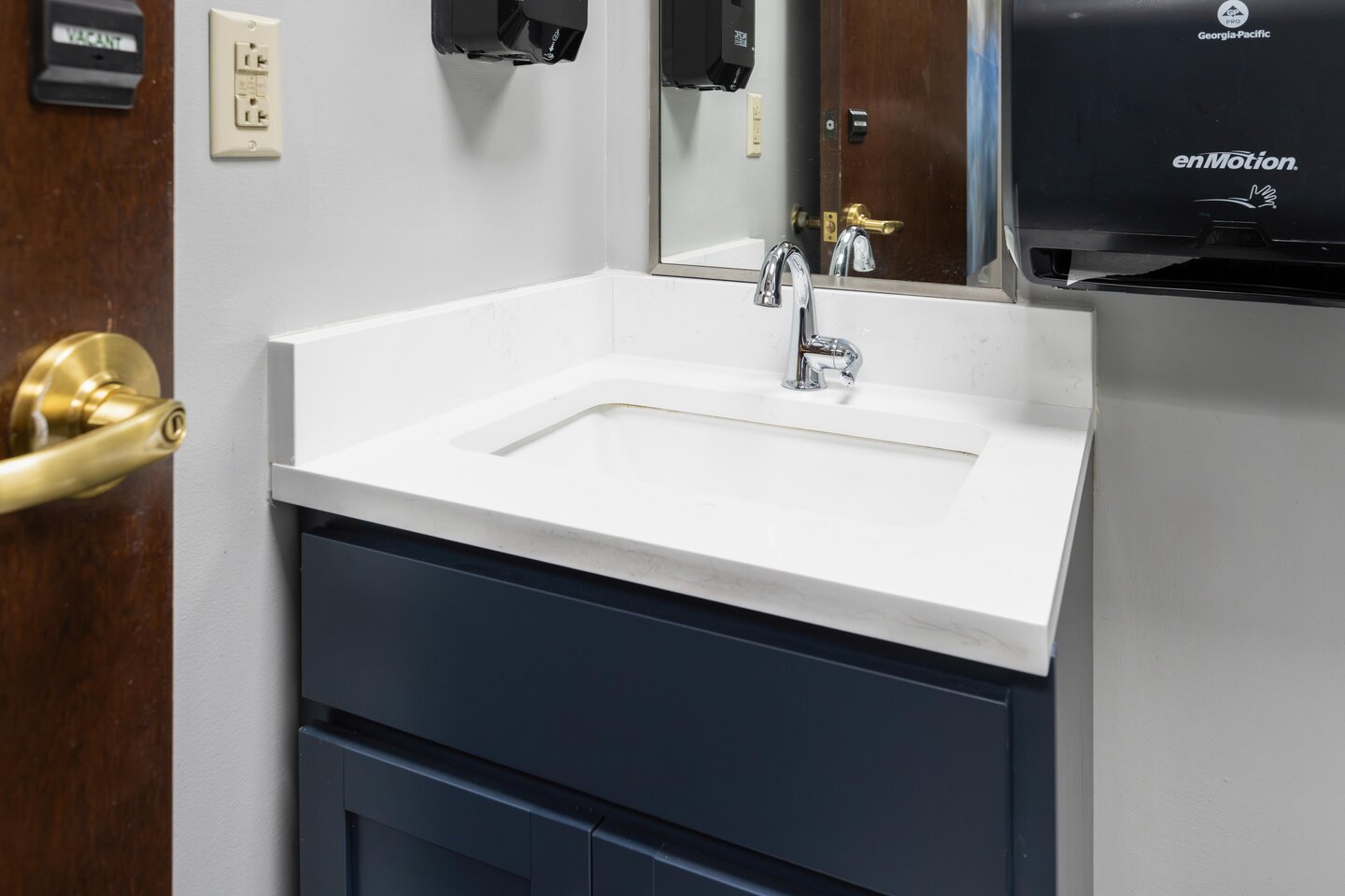 East Liberty Street - Photo 19