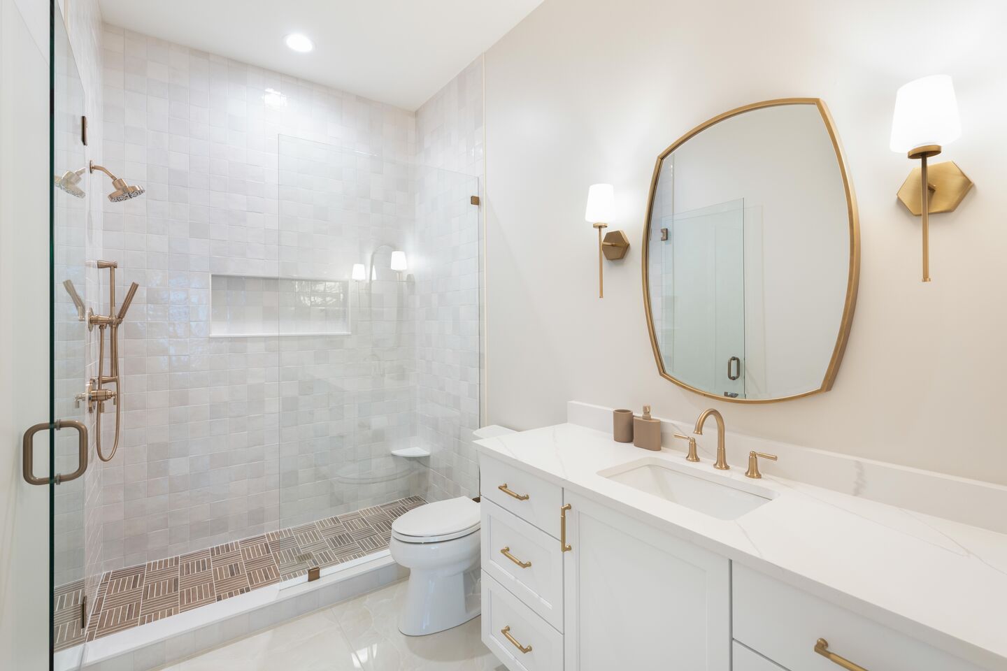 Glenview 2025 - Photo 31