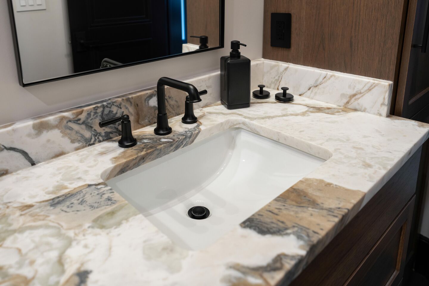 Glenview 2025 - Photo 69