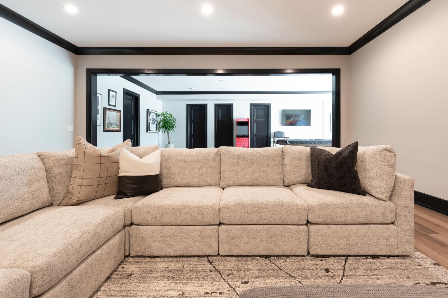 Glenview 2025 - Photo 79