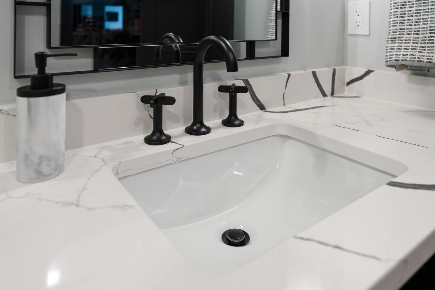 Glenview 2025 - Photo 88