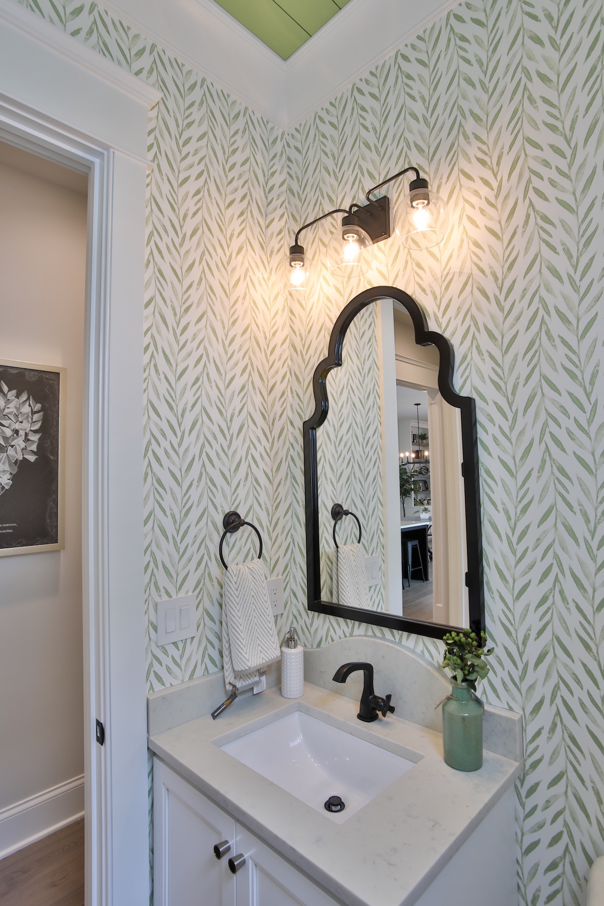 Welcome Home Tour - Green Goddess - Photo 34