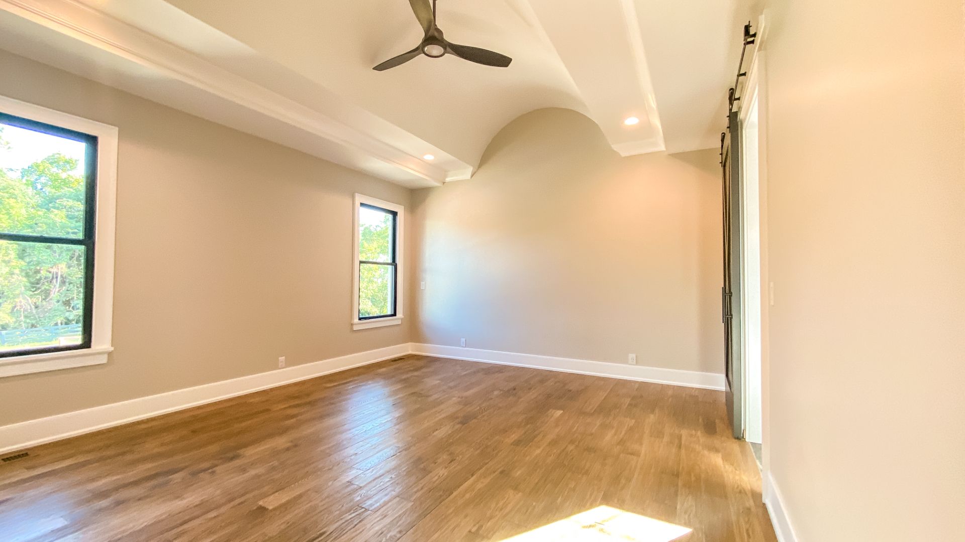 Lagrange, KY - Photo 22