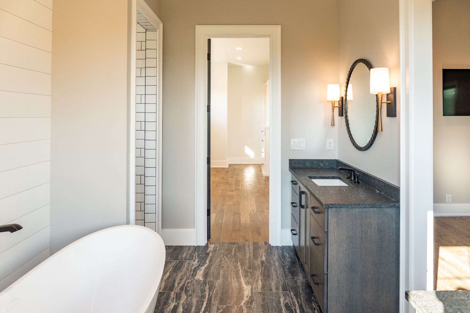 Lagrange, KY - Photo 25