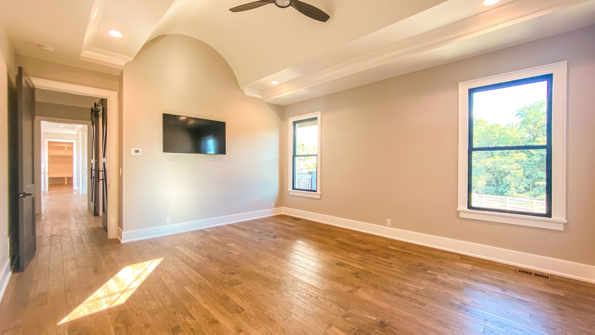 Lagrange, KY - Photo 26