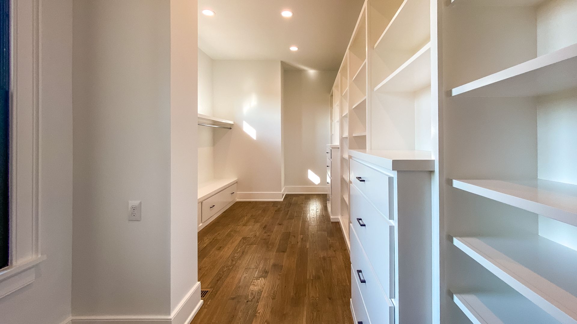 Lagrange, KY - Photo 30