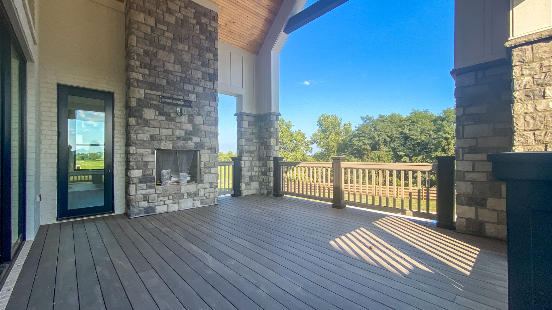 Lagrange, KY - Photo 46