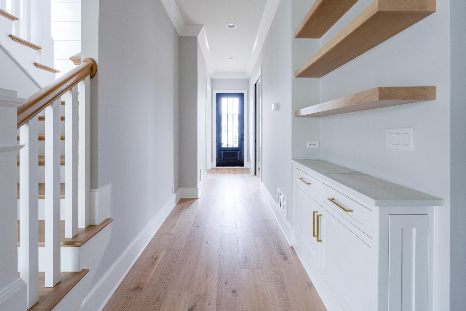 Meeting Street - Photo 1