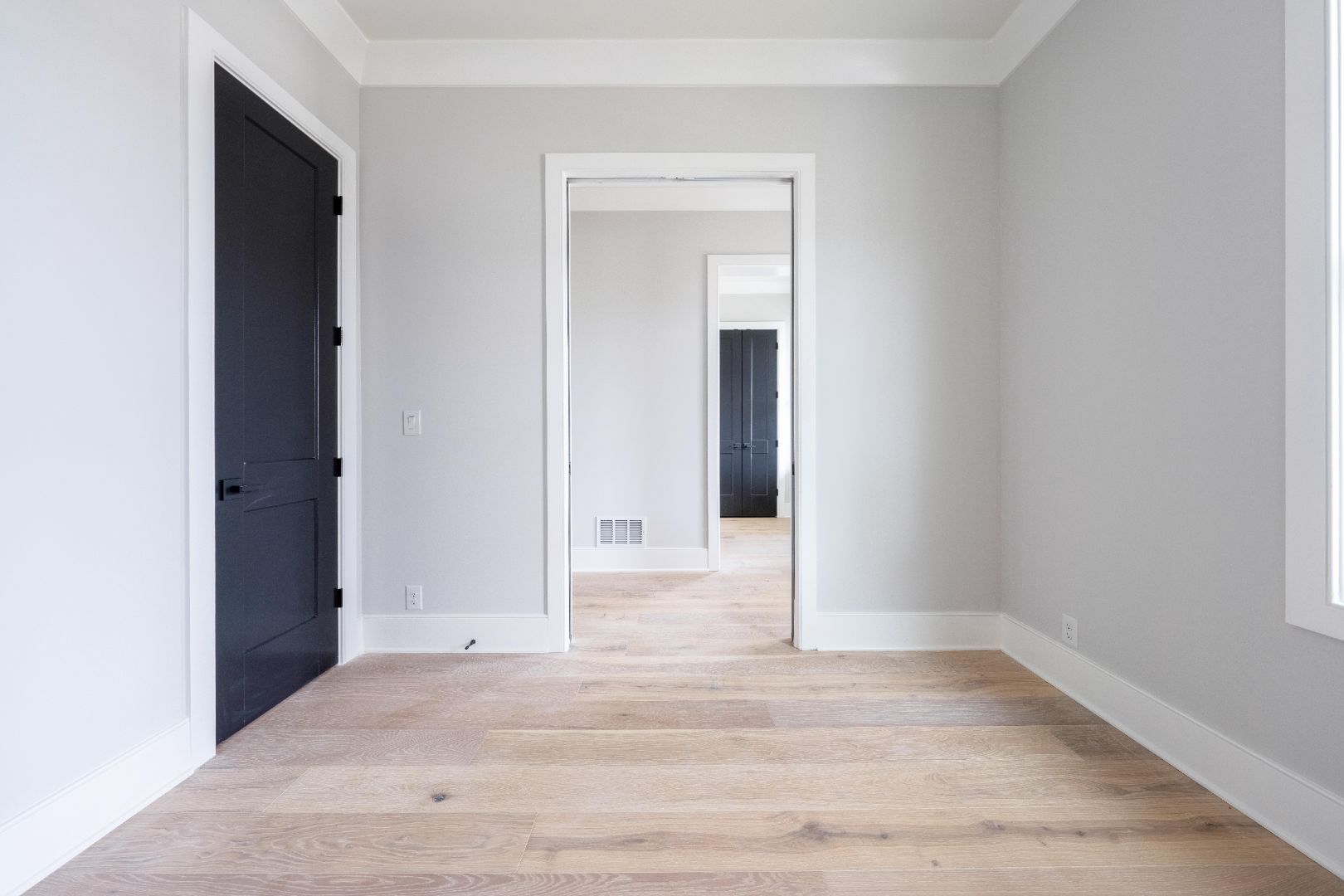 Meeting Street - Photo 3