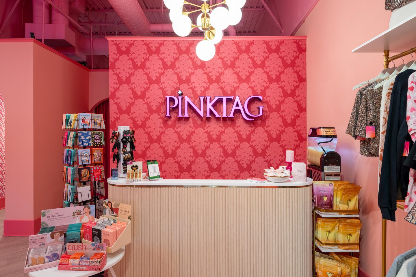 PinkTag - Photo 13