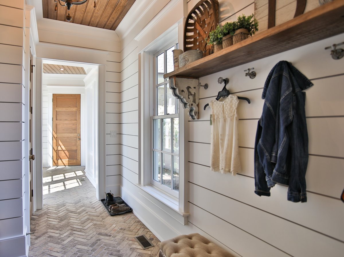 The Farmhouse - Photo 1