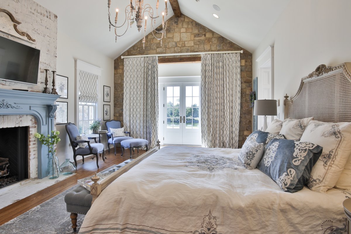 The Farmhouse - Photo 27