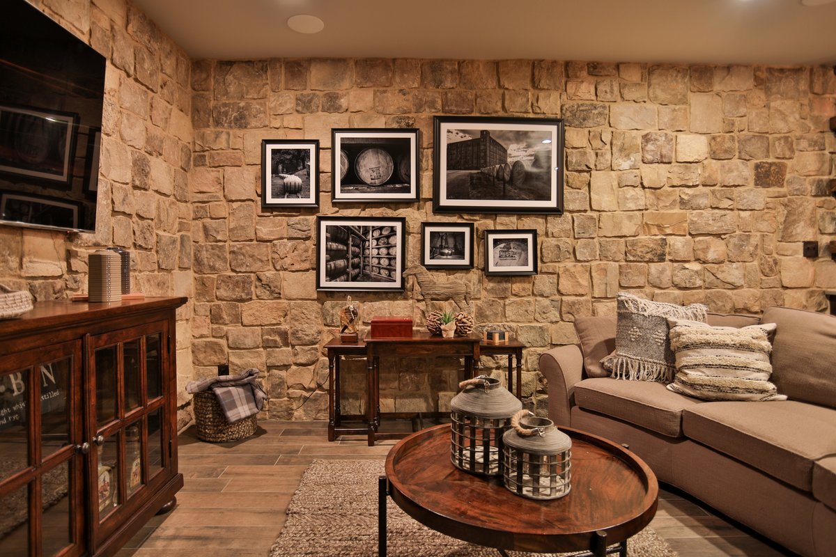 The Farmhouse - Photo 57