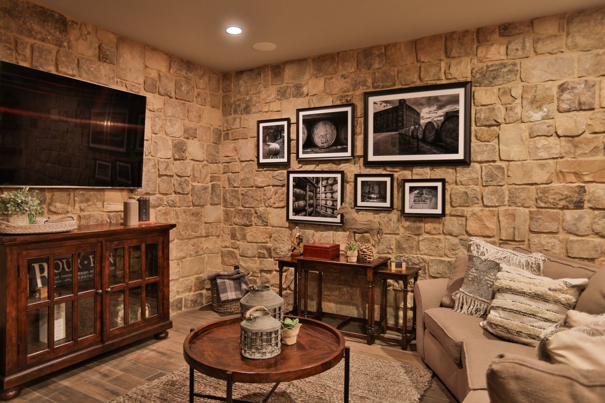 The Farmhouse - Photo 58