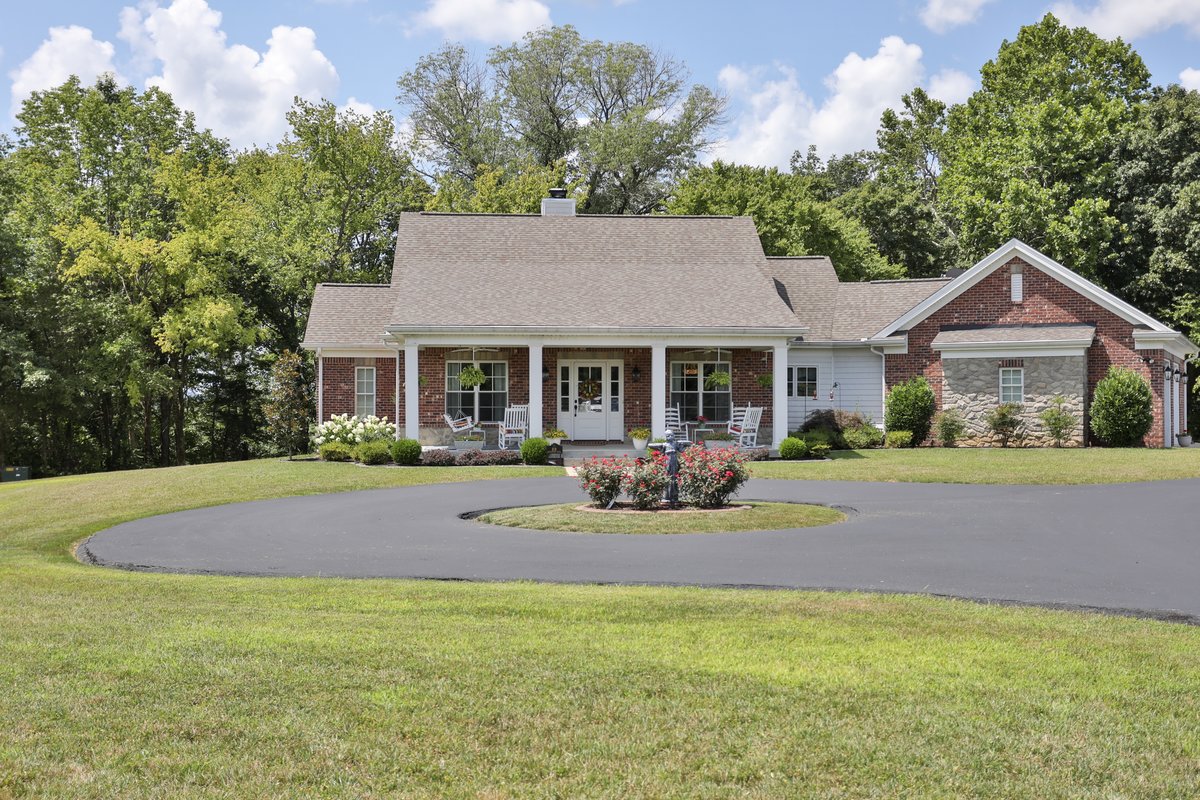 The Farmhouse - Photo 94