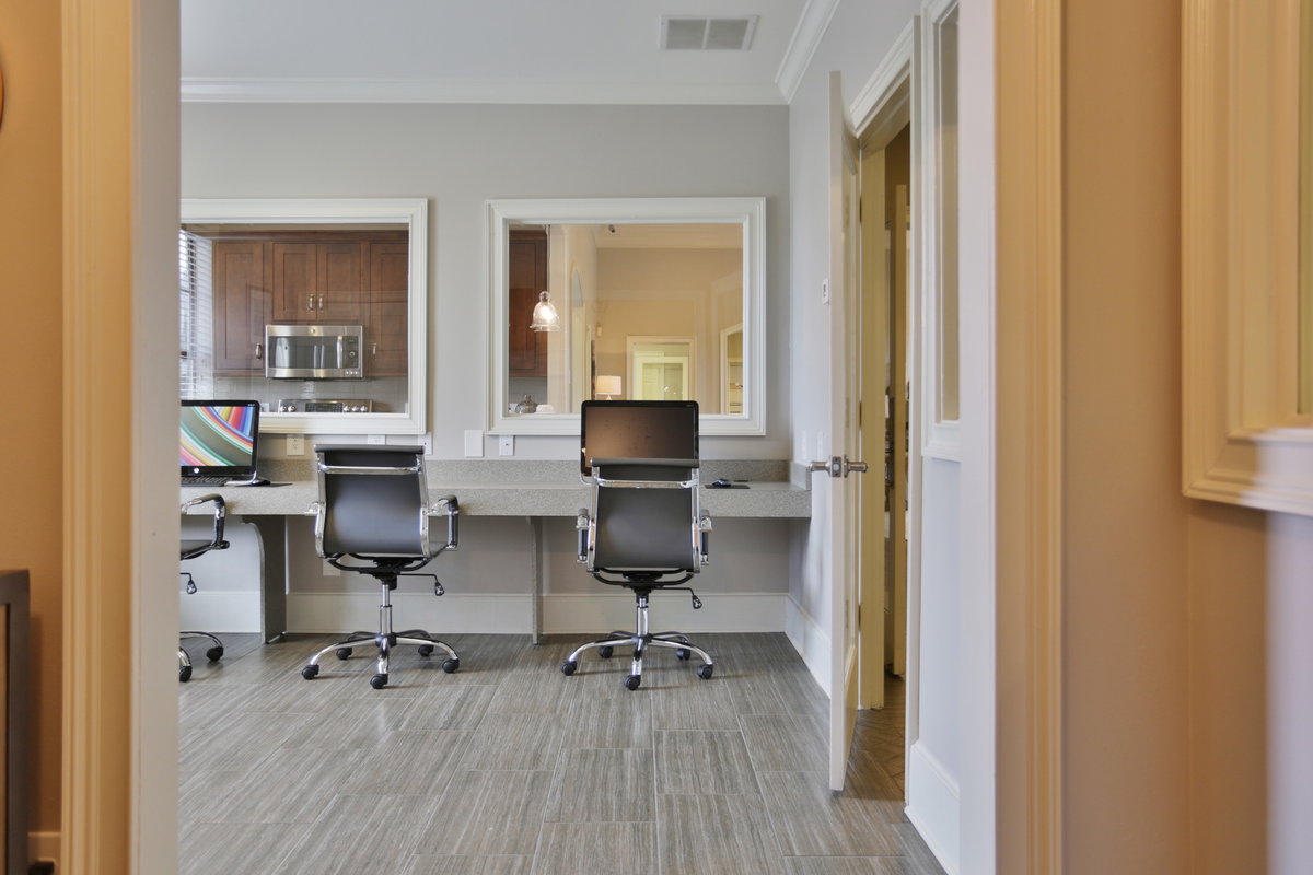 The Terraces Apartments - Photo 8