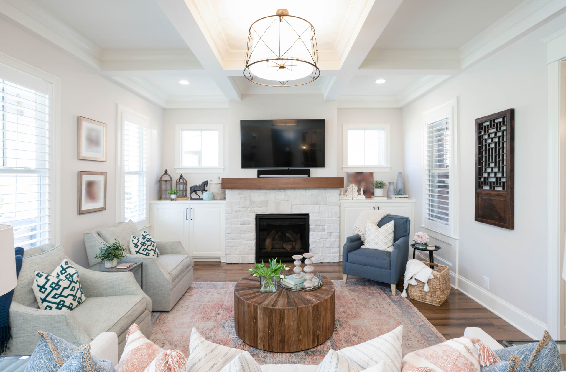 Transitional Modern - Photo 1