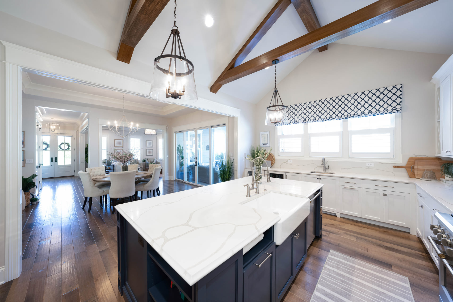 Transitional Modern - Photo 13