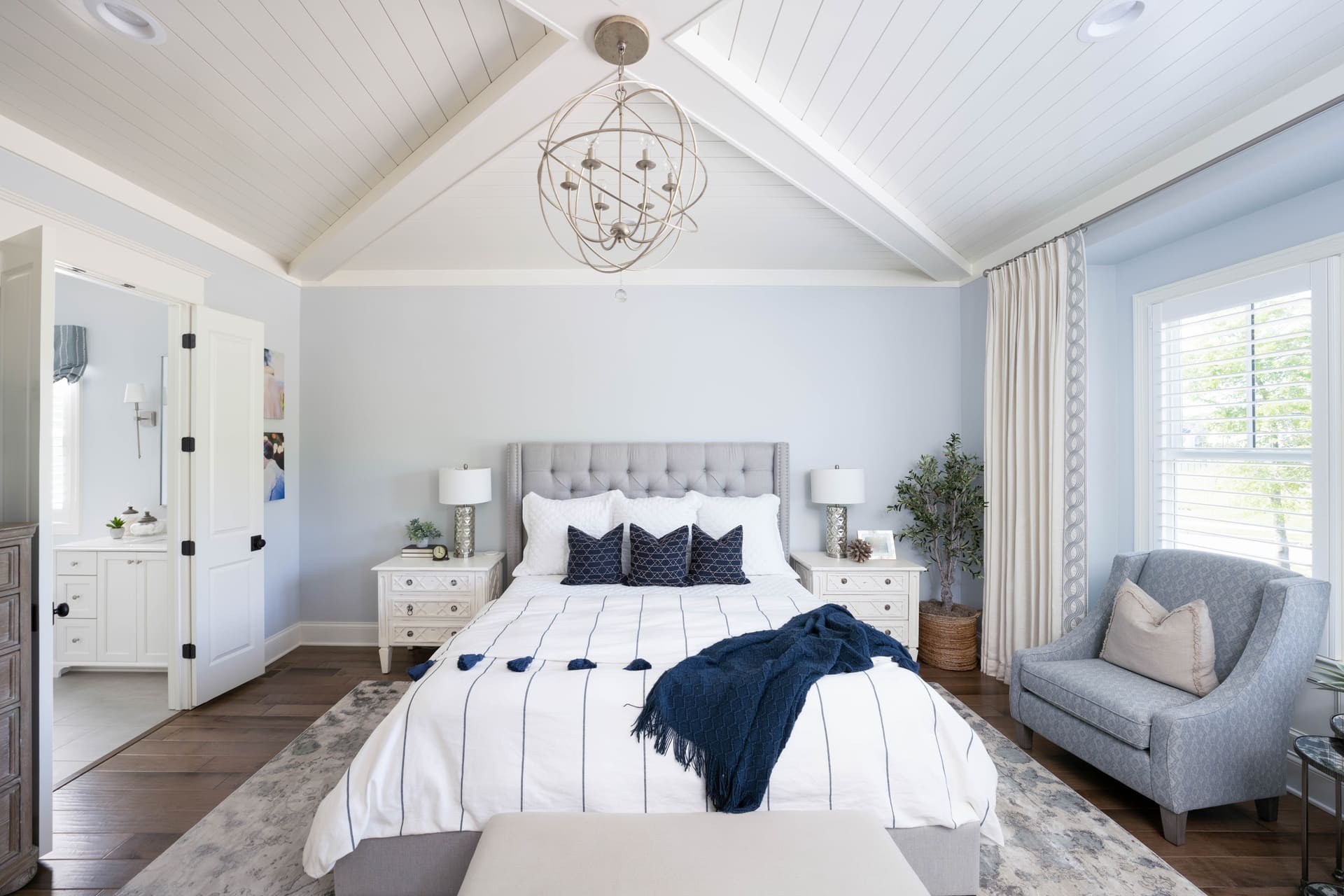 Transitional Modern - Photo 24