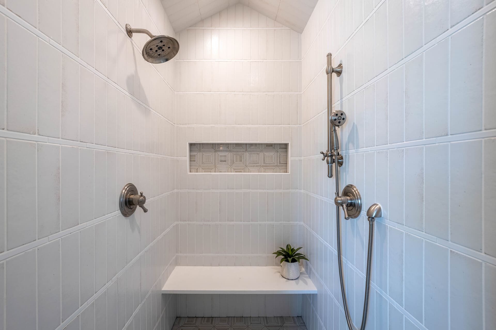 Transitional Modern - Photo 27