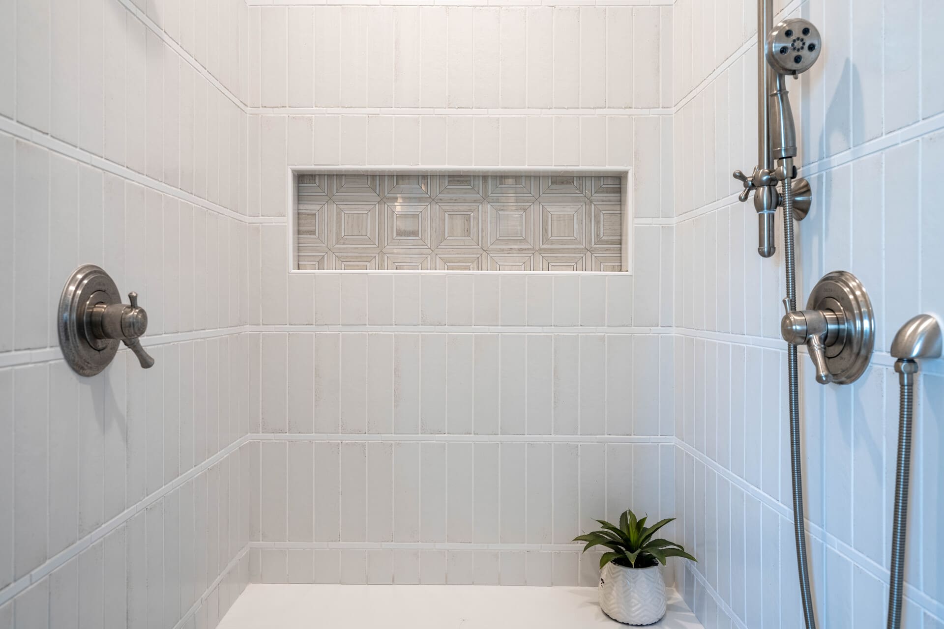 Transitional Modern - Photo 28