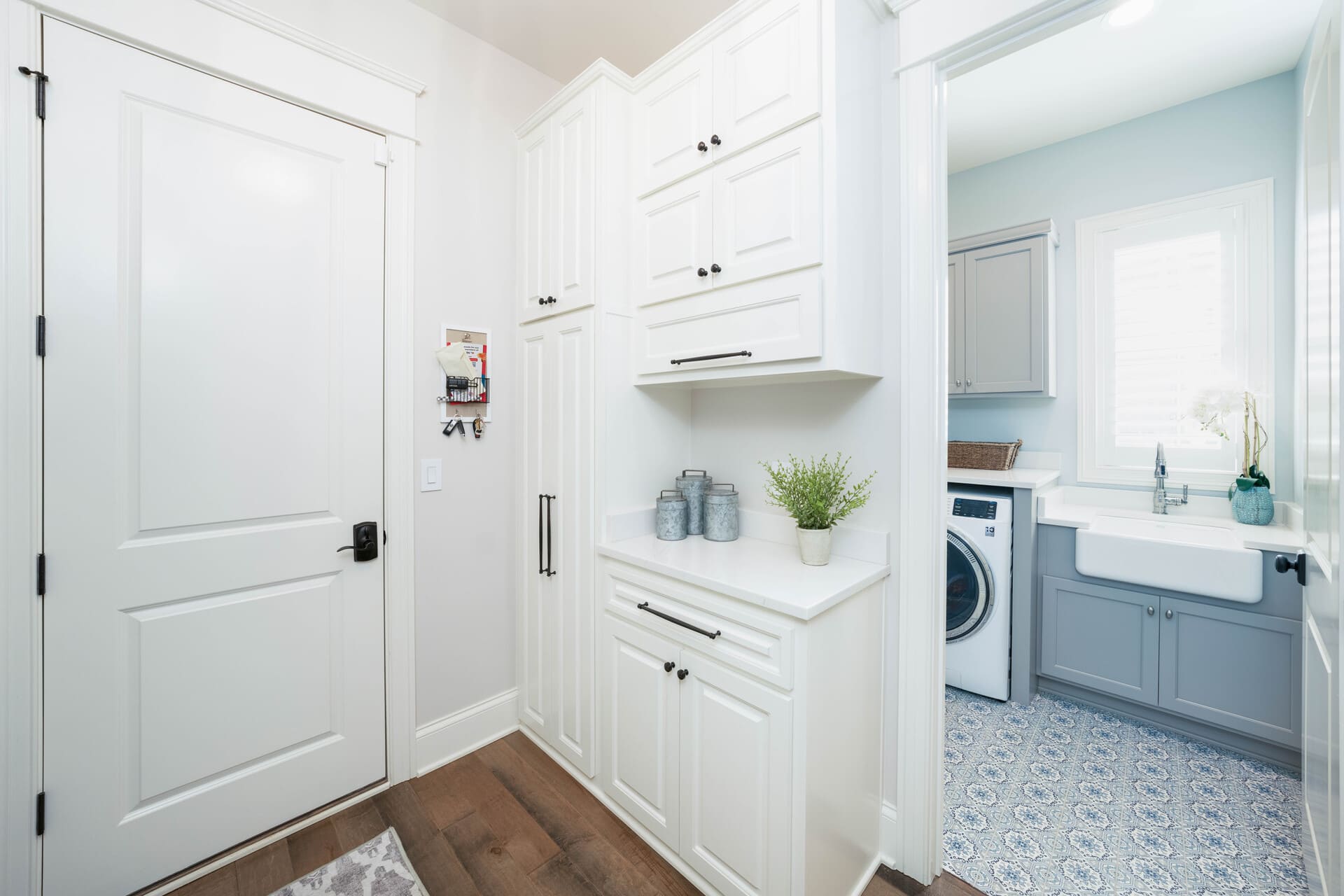 Transitional Modern - Photo 44