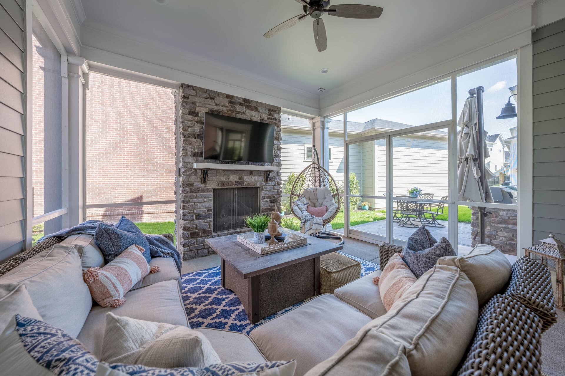 Transitional Modern - Photo 94