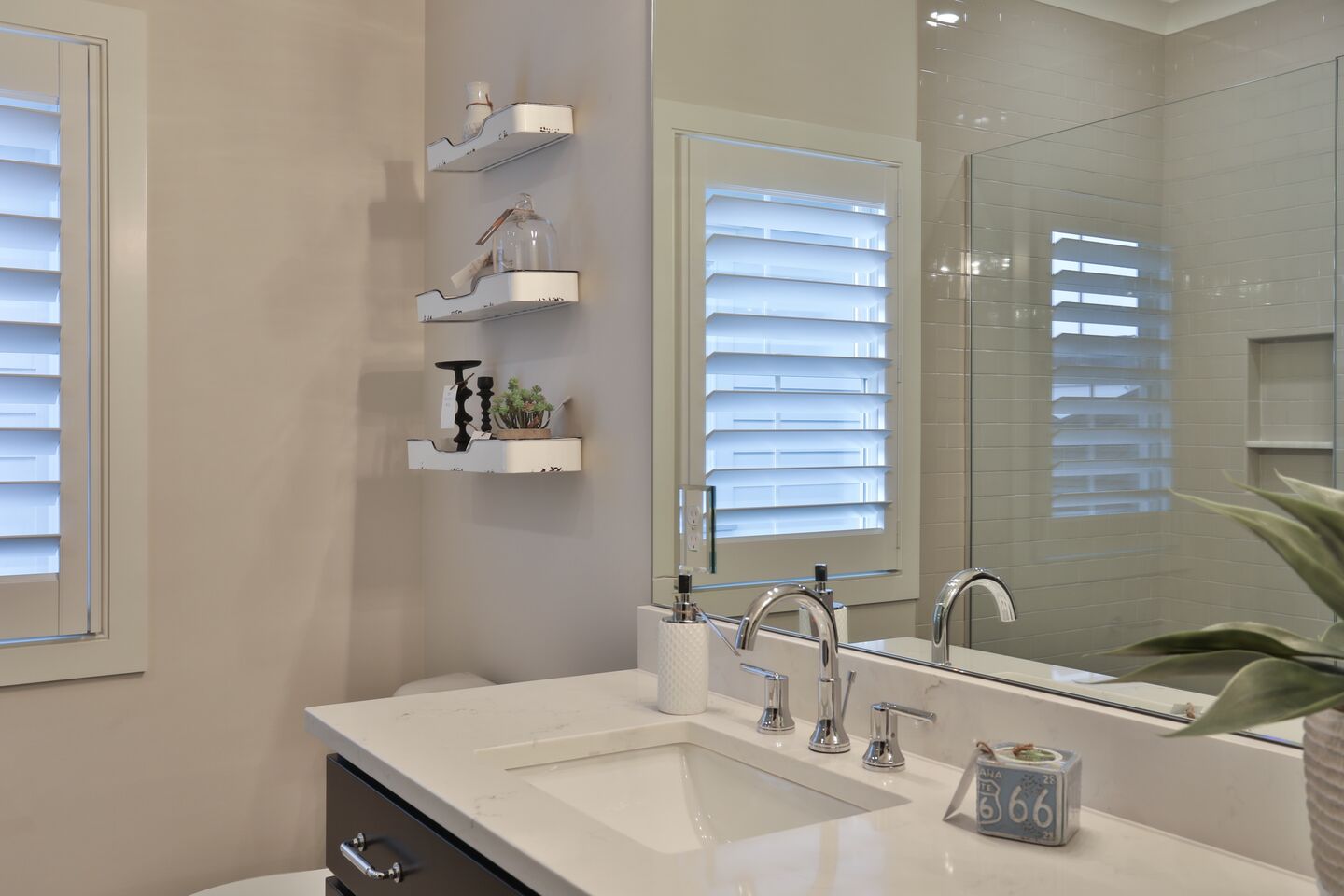 Welcome Home Tour 2019 - Photo 31